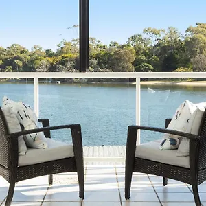 20-noosa-parade.queenslandhotels.net/